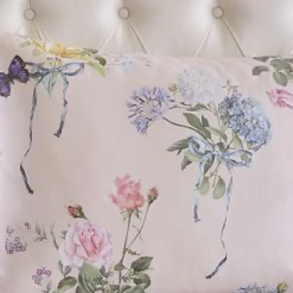 Monique Lhuillier for Pottery Barn Floral Bouquet Organic Duvet Cover